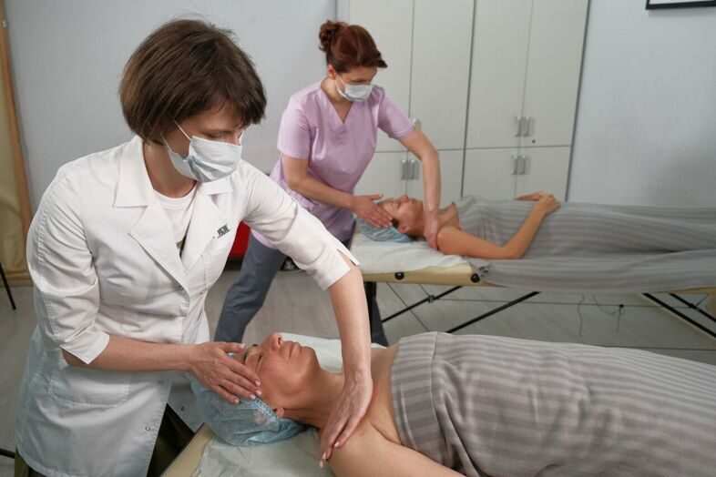 Классический массаж лица